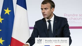 Emmanuel Macron a présenté une réforme le plan santé censée renforcer l'offre de soins de proximité, particulièrement dans les déserts médicaux.