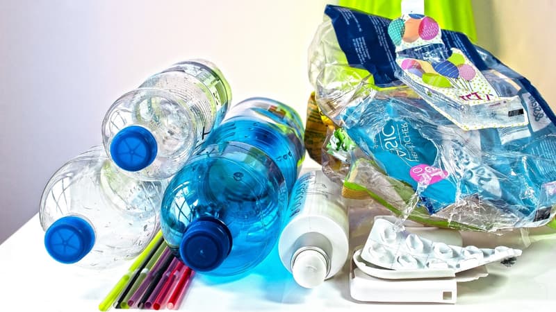 La future loi pose le principe d'un dispositif de consigne, aucun détail n'est connu: concernera-t-elle seulement le plastique? les cannettes? le verre?