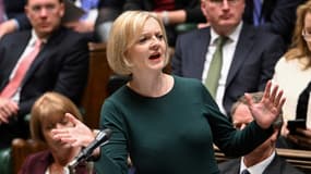 La Première ministre du Royaume-Uni, Liz Truss, s'exprimant devant la Chambre des communes le 12 octobre 2022.