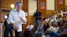 Jean-Luc Mélenchon en meeting au Lamentin, en Martinique, le 17 décembre 2016.