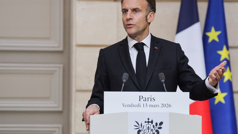 "Exceptionnelle et limitée": aux côtés de Volodymyr Zelensky, Emmanuel Macron relativise l'assouplissement des sanctions américaines sur le pétrole russe