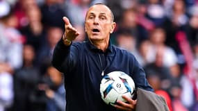 Michel Der Zakarian pendant un match de Brest en septembre 2022