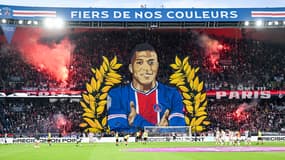 Un tifo des supporters du PSG pour Kylian Mbappé, le 12 mai 2024
