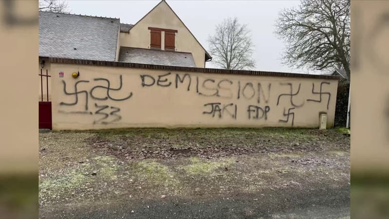 Le domicile du maire de Beaulieu-sur-Loire recouvert de croix gammées et de tags injurieux