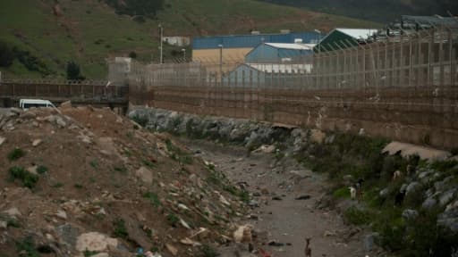La frontière entre le Maroc et l'enclave espagnole de Ceuta, le 5 mars 2014