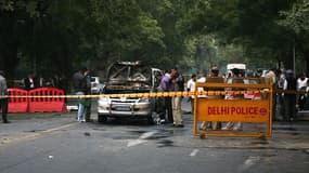 Quatre personnes ont été blessées lundi par l'explosion d'un véhicule diplomatique israélien à New Delhi et un second engin explosif a été neutralisé dans une voiture de l'ambassade de l'Etat hébreu à Tbilissi, en Géorgie. Le Premier ministre israélien, B