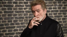 Eddy Mitchell pose à l'occasion de la sortie de son album "Big Band" en 2015