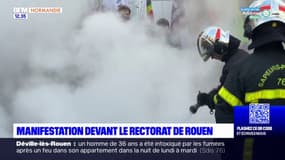 Réforme des retraites: le rectorat de Rouen bloqué par des manifestants
