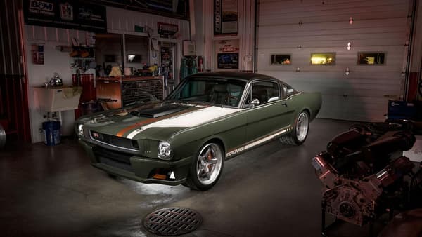 Les frères Ring sont parmi les meilleurs restaurateurs de muscle car au monde, preuve en est avec cette superbe Mustang. 