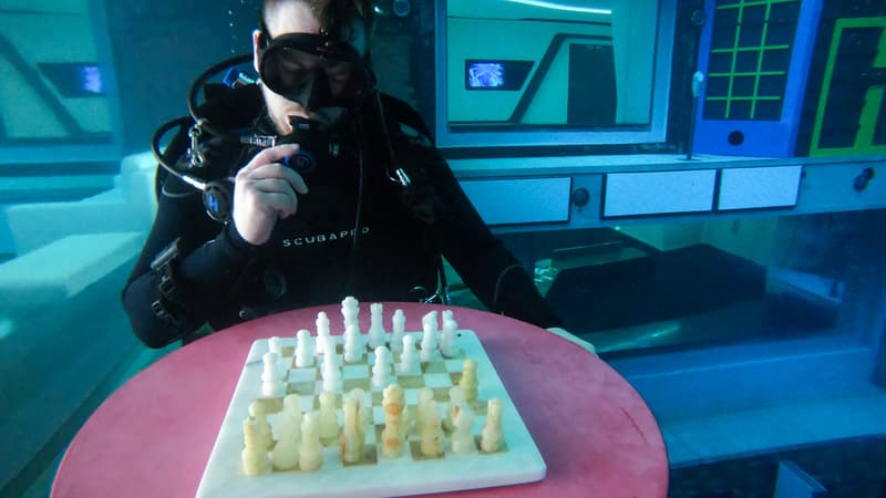 Avec sa piscine de plongée la plus profonde du monde, Dubaï veut attirer les touristes