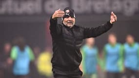 L'entraîneur de Rennes, Jorge Sampaoli, pendant un match de Ligue 1 en novembre 2024