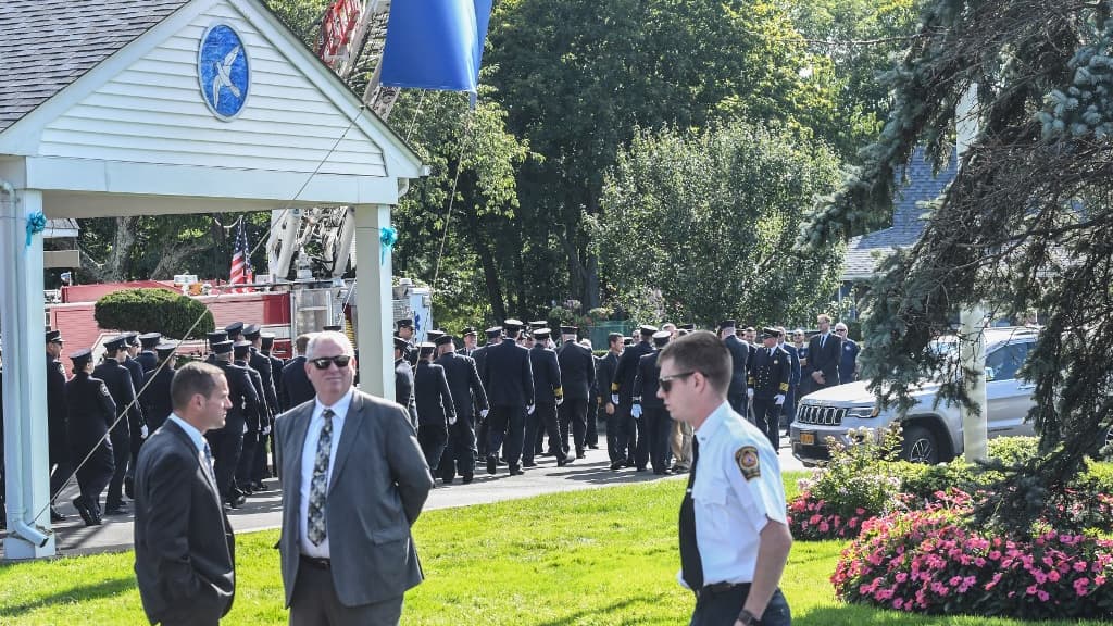 I parenti di Gabi Pettito si sono riuniti per il suo funerale vicino a New York