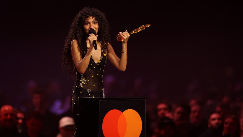 "Merci beaucoup d'avoir cru en moi": la chanteuse britannique Olivia Dean triomphe aux Brit Awards