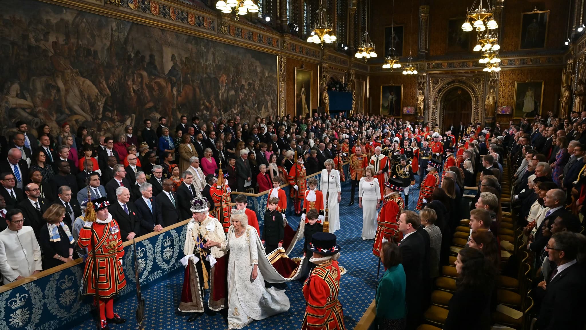 Le roi Charles et la reine Camilla arrivant au parlement pour le premier discours du roi de Charles en tant que souverain, le 7 novembre 2023. Le roi Charles et la reine Camilla arrivant au parlement pour le premier discours du roi de Charles en tant que souverain, le 7 novembre 2023.