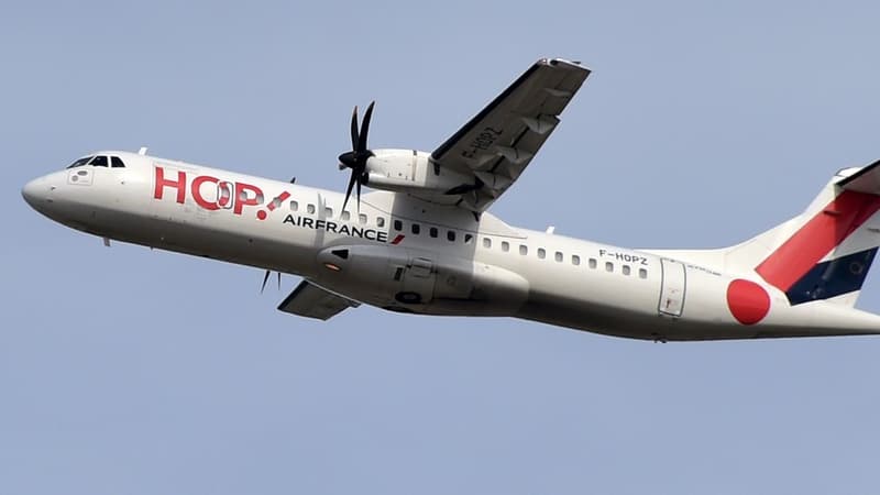 Si Air France parie sur sa compagnie low-cost Transavia pour assurer les dessertes d'Orly et de la province, "cela veut dire que de nombreuses liaisons dites interrégionales seraient dans un avenir proche abandonnées, voire supprimées", redoute l'intersyndicale de HOP!.
