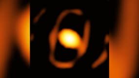 WOH G64, première étoile hors de la Voie lactée prise en photo de près, par le télescope Gravity, diffusée le 21 novembre 2024