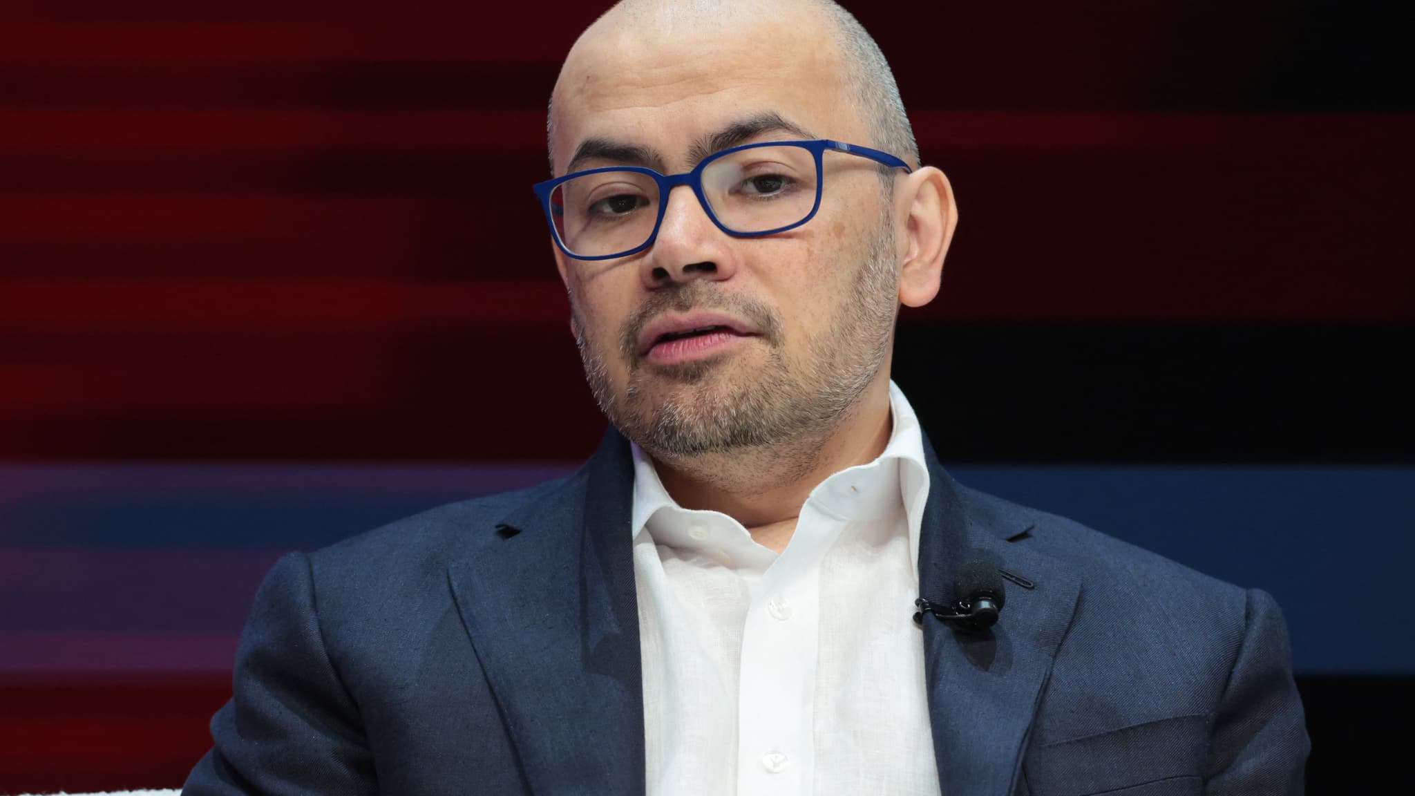 Départ de chercheurs de renom, changements de poste... Google annonce une réorganisation majeure de sa division d'IA pour rattraper son retard face à OpenAI et Anthropic