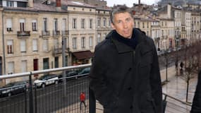 L'homme d'affaires Stéphane Courbit a été mis en examen, mardi 19 février, pour escroquerie et recel d'abus de faiblesse sur Liliane Bettencourt.