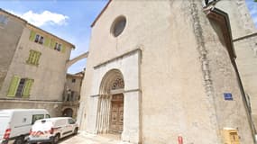 Façade de l'église Saint-Sauveur à Brignoles