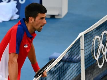 Le Serbe Novak Djokovic, après sa défaite face à l'Espagnol Pablo Correno Busta pour la médaille de bronze, le 31 juillet 2021 aux Jeux Olympiques de Tokyo 2020