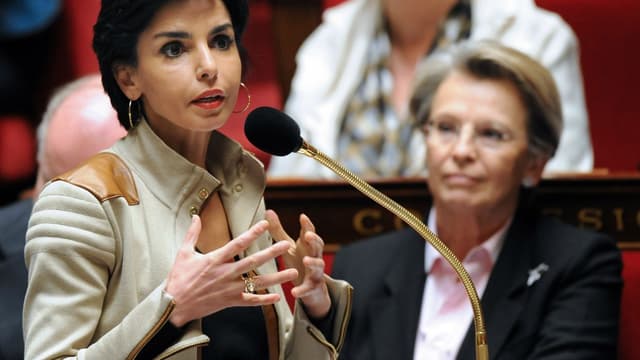 Rachida Dati et Michèle Alliot-Marie le 5 mai 2009 à l'Assemblée.