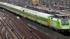 Flixtrain n'arrivera pas en France pas sur un modèle TGV. Son positionnement sera l'équivalent des trains Intercités de la SNCF. 