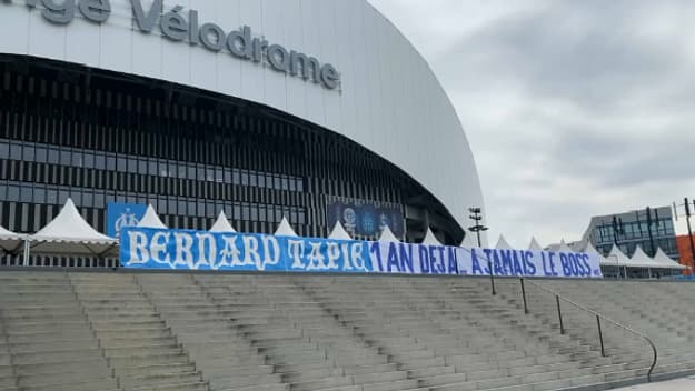 La banderole déployée par les supporters marseillais en hommage à Tapie