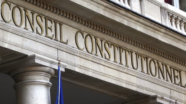 La façade du Conseil Constitutionnel à Paris