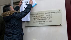 Hommage au rugbyman Martin Aramburu à Paris le 19 mars 2023, tué par balles à Paris il y a un an.