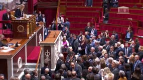Tollé à l'Assemblée nationale, le 3 novembre 2022, après qu'un élu RN a lancé des propos racistes dans l'hémicycle.