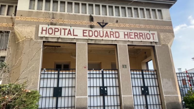 "Une mise en danger du patient": la situation se tend aux urgences de l'hôpital Édouard-Herriot à Lyon, des soignants demandent un plan blanc