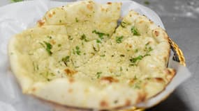 Cheese Naan (illustration) 