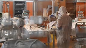 Le personnel soignant d'un hôpital près de Rome en Italie, le 24 mars 2020.