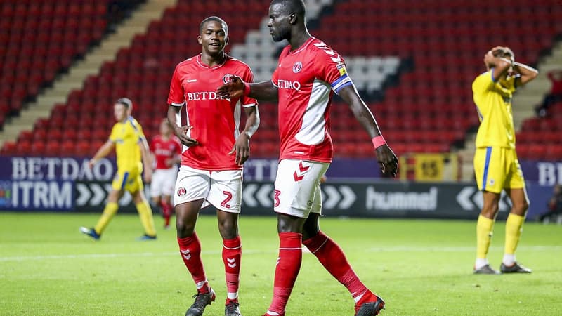 Le défenseur de Charlton, Mouhamadou-Naby Sarr.