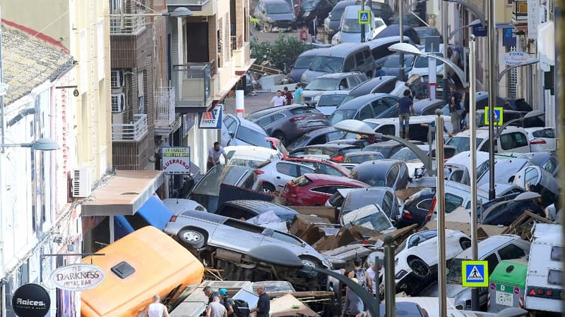 Inondations en Espagne: un plan d'aide à 250 millions d'euros pour aider les habitants de Valence