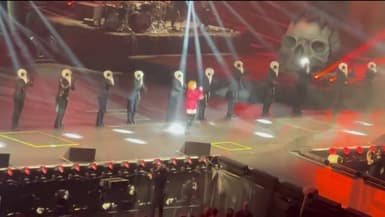 Mylène Farmer a enflammé le stade de Lille pour son grand retour sur scène.