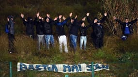 Des supporters de Bastia lors du match face à Guingamp à Fos-sur-Mer le 21 mars 2015