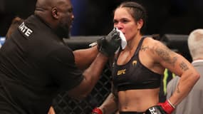 Amanda Nunes après sa défaite contre Julianna Pena en décembre 2021