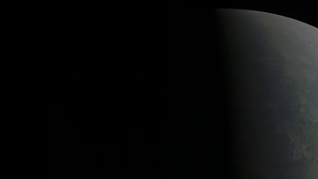 Le pôle nord de Jupiter photographié par Juno le 27 août 2016.