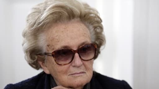 Bernadette Chirac est très mobilisée contre le redécoupage cantonal, qui pourrait lui faire perdre son poste de conseillère générale.