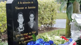 Lors de l'enterrement de Vincent Delory et Antoine de Léocour