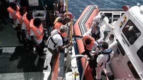 Opération de sauvetage de migrants sur l'Aquarius, le 14 juin 2018.