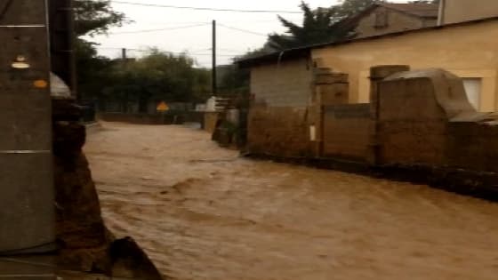 Les inondations ont provoqué de nombreuses coupures de courant.