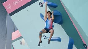 Oriane Bertone lors de la demi-finale de l'epreuve du bloc, en escalade, aux JO de Paris (le 06/08/2024)