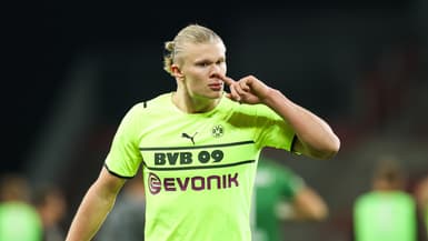 Erling Haaland célèbre un but avec le Borussia Dortmund, le 18 janvier 2021