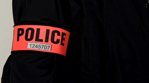 Les matricules seront apposés sur les brassards ou sur les uniformes.