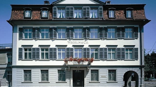 Fondée en 1741 à Saint-Gall, Wegelin&Co était jusqu'à sa fermeture en 2013 la plus vieille banque privée suisse en activité.