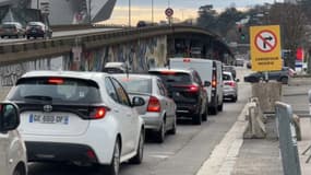 Une voie de circulation dans l'agglomération lyonnaise