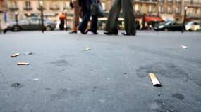 Chaque année, 350 tonnes de mégots sont jetés sur les trottoirs parisiens.