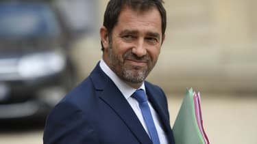 Le porte-parole du gouvernement assure que les trois premiers mois d'Emmanuel Macron ont "permis de jeter les bases d'une transformation profonde" du pays.